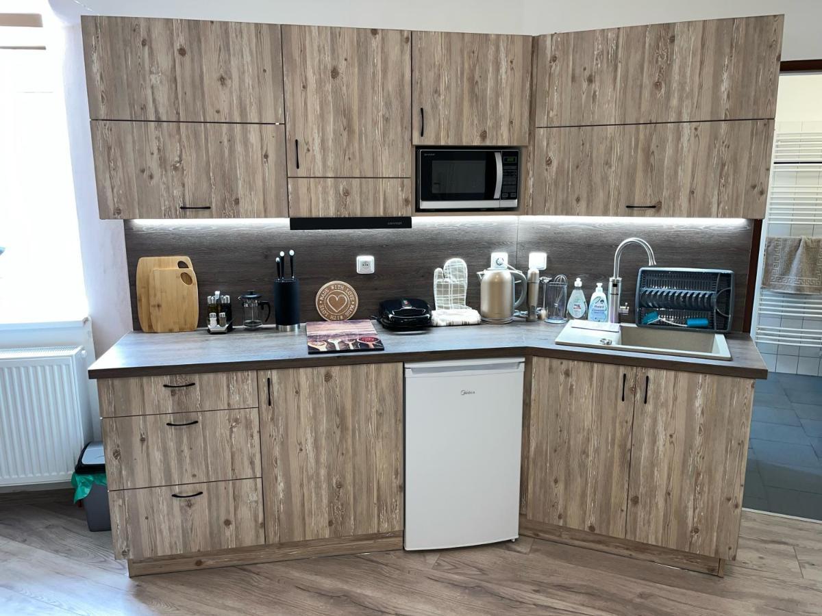 Apartmany Nezarka A Privatni Wellness Jindřichŭv Hradec Exterior foto
