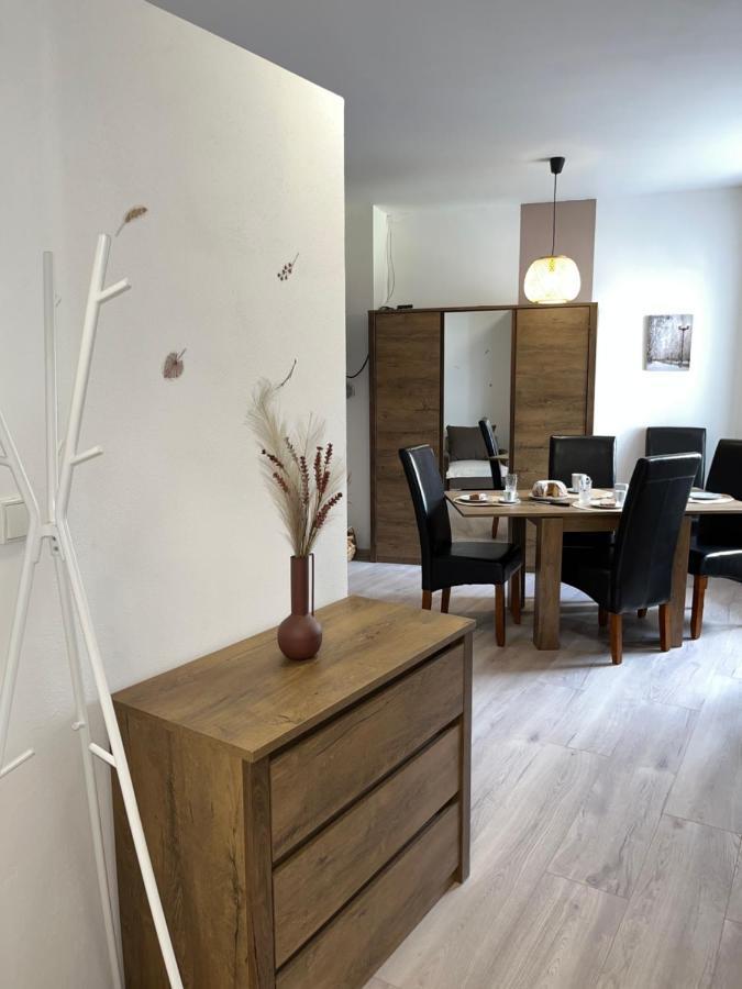 Apartmany Nezarka A Privatni Wellness Jindřichŭv Hradec Exterior foto