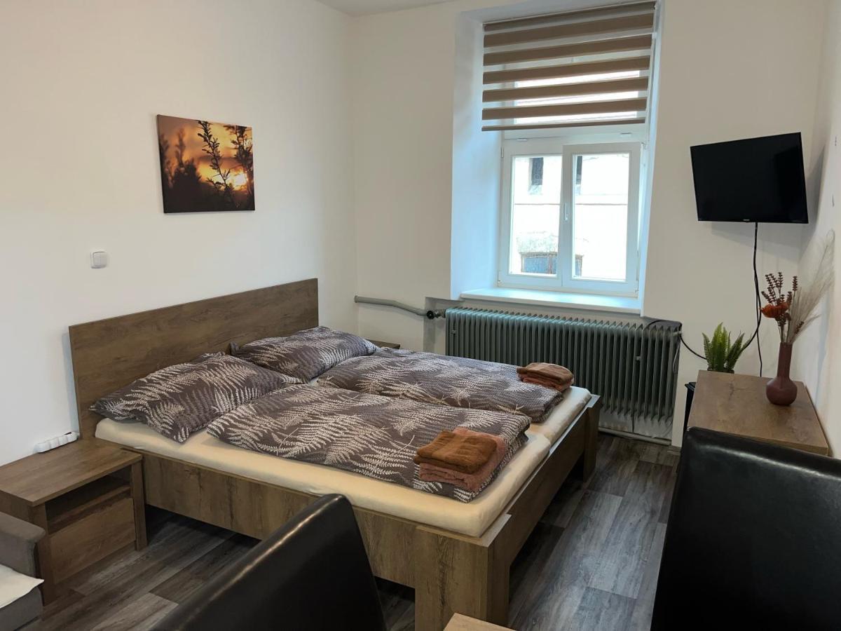 Apartmany Nezarka A Privatni Wellness Jindřichŭv Hradec Exterior foto