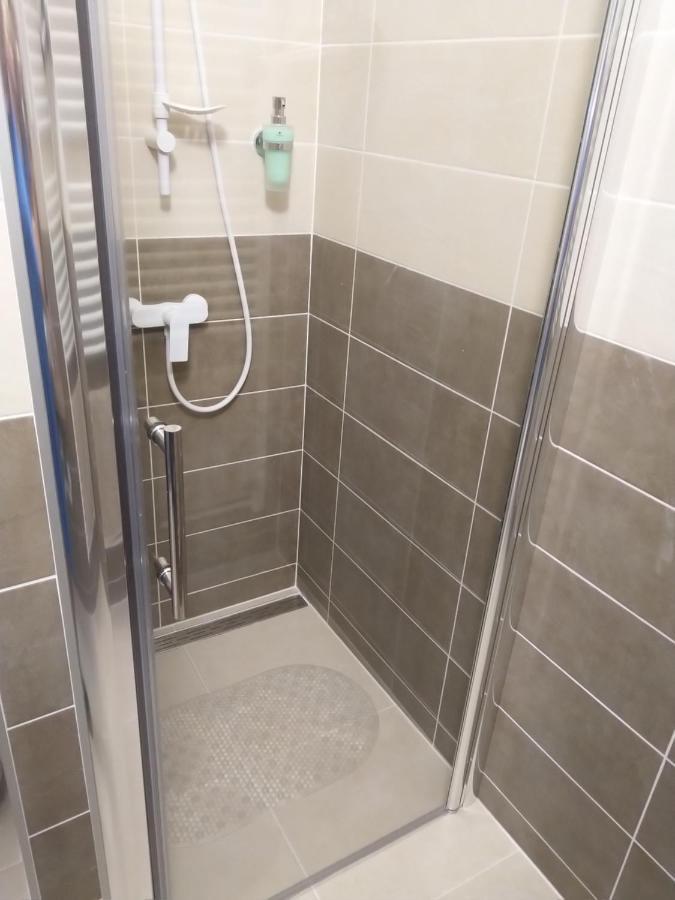 Apartmany Nezarka A Privatni Wellness Jindřichŭv Hradec Exterior foto