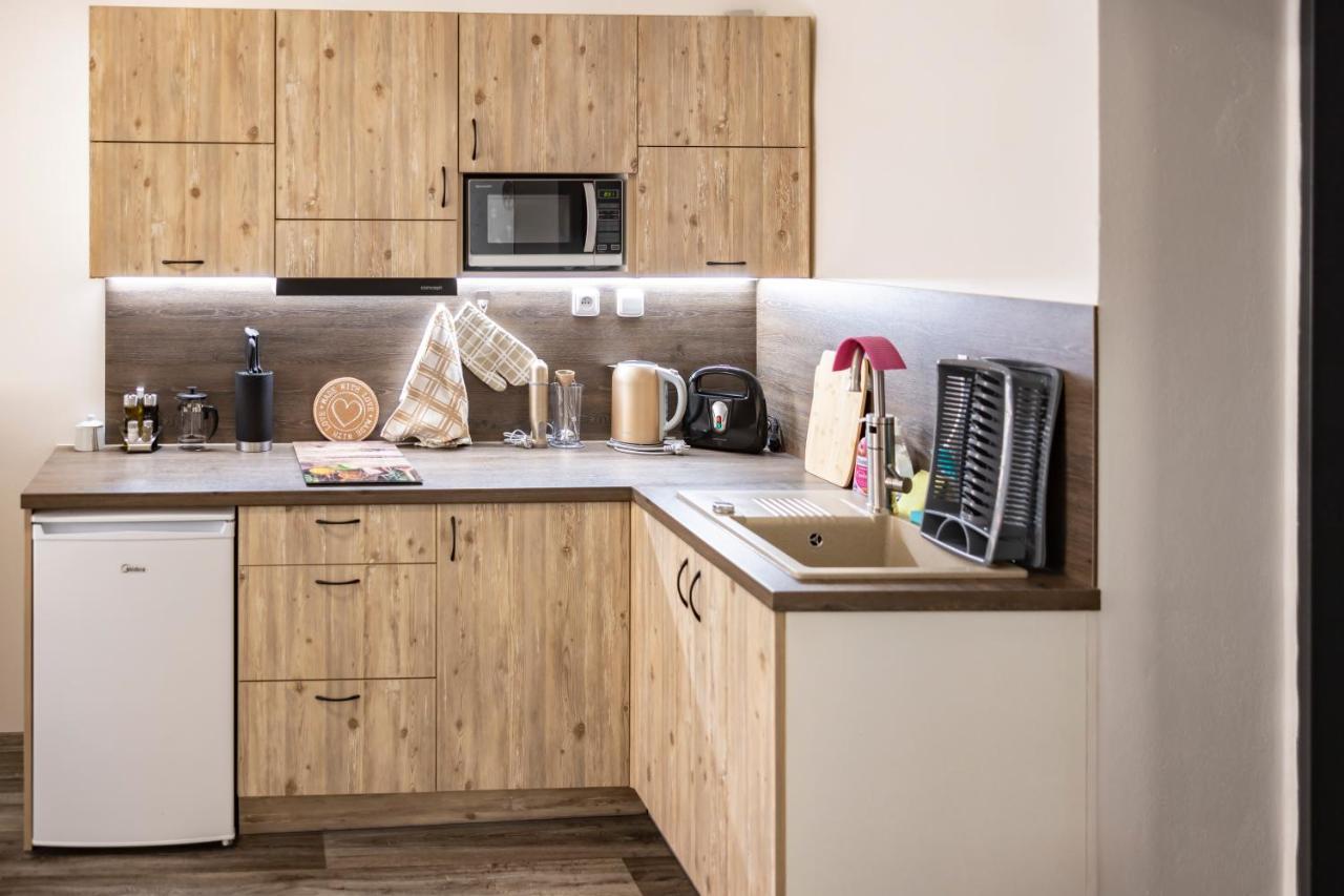 Apartmany Nezarka A Privatni Wellness Jindřichŭv Hradec Exterior foto