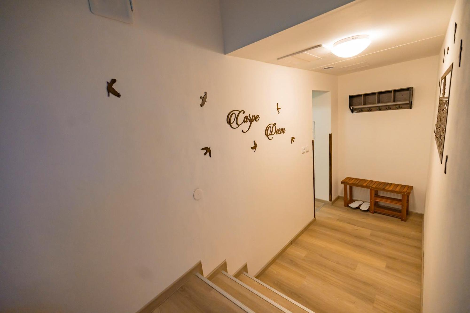 Apartmany Nezarka A Privatni Wellness Jindřichŭv Hradec Exterior foto