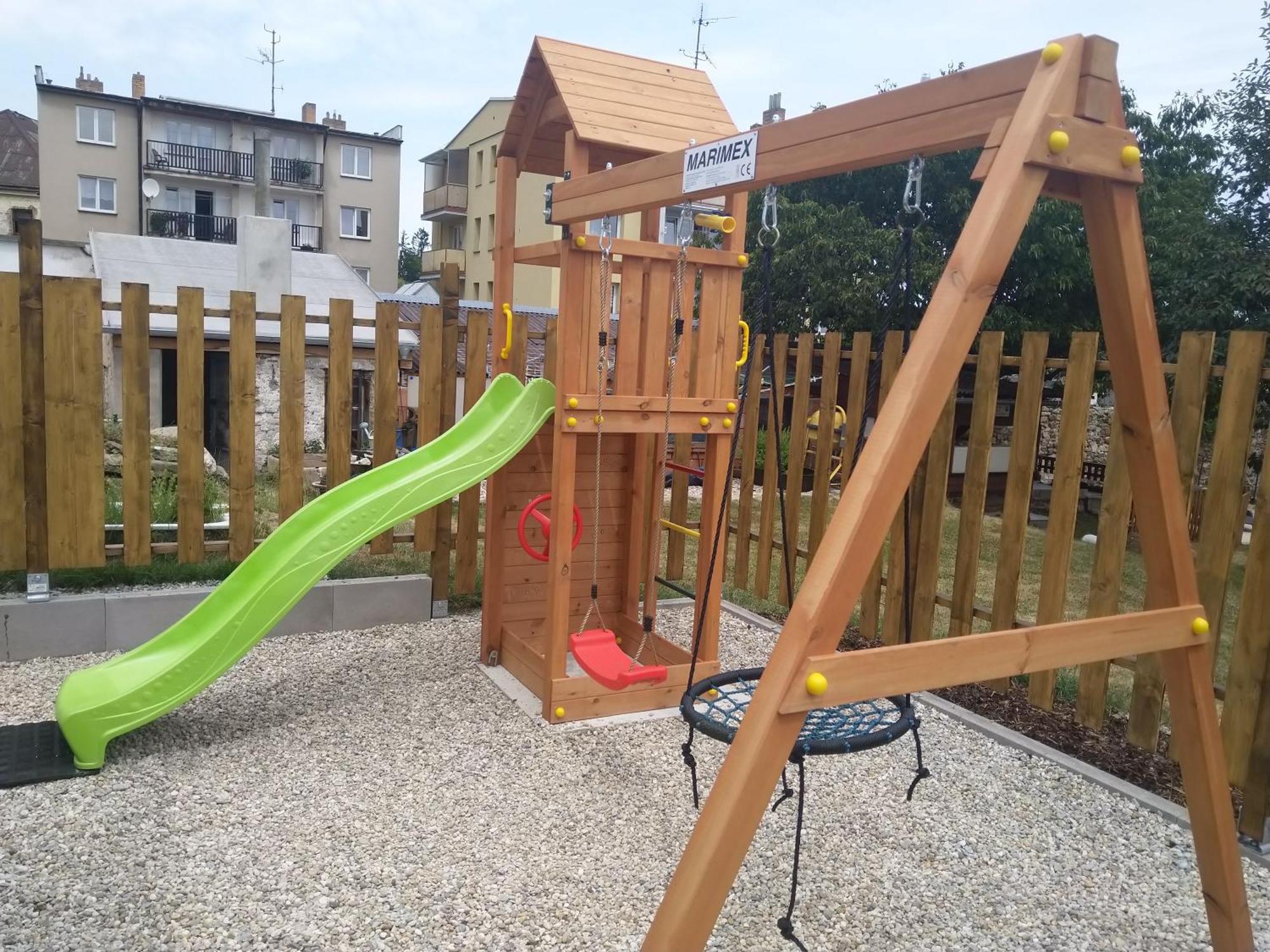 Apartmany Nezarka A Privatni Wellness Jindřichŭv Hradec Exterior foto